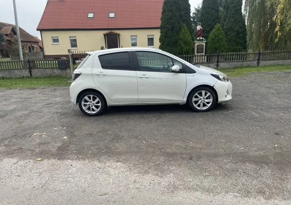 wielkopolskie Toyota Yaris cena 24500 przebieg: 105000, rok produkcji 2013 z Krotoszyn